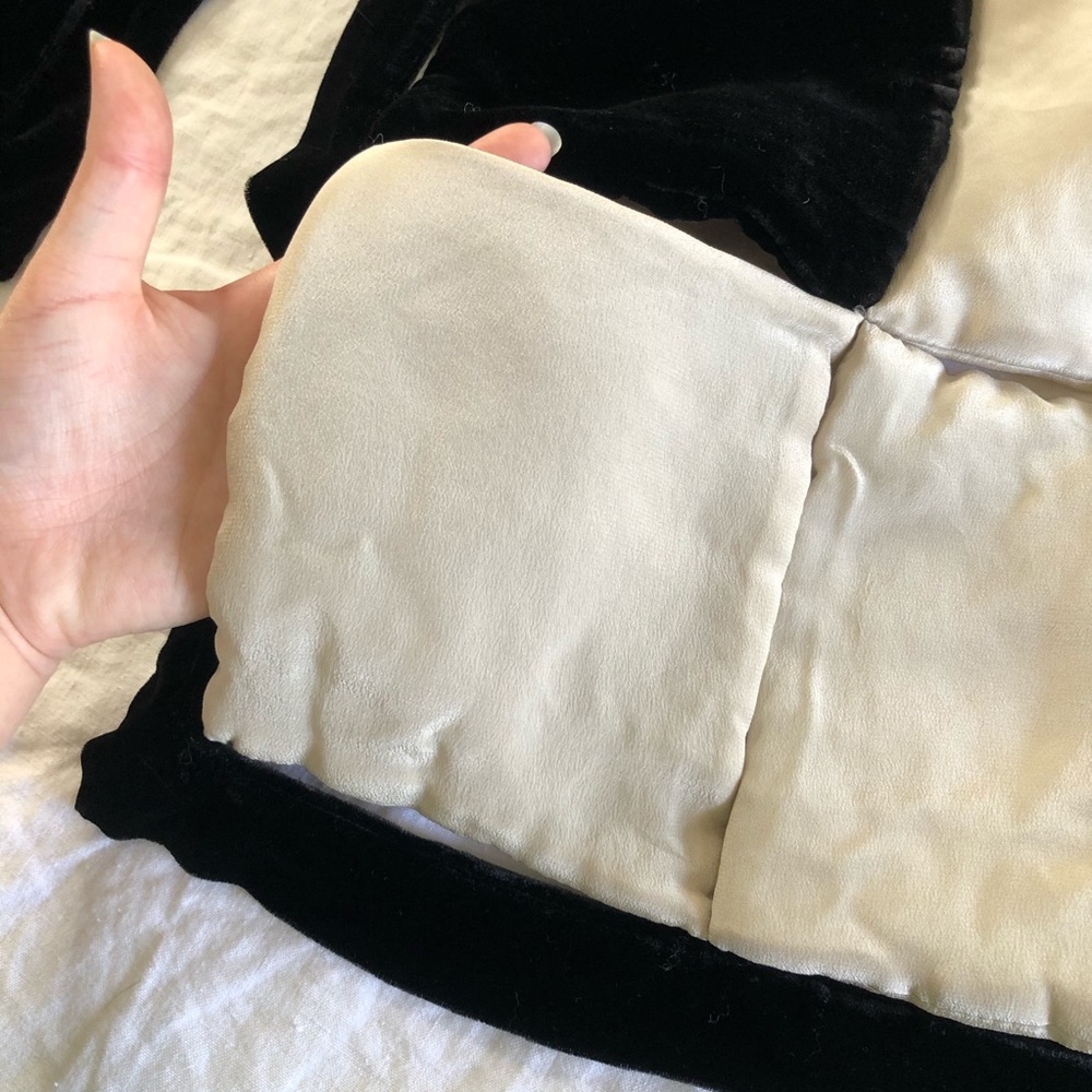 BASILE/ quilted silk + velvet scarf/ shawl - Picture 3 of 7